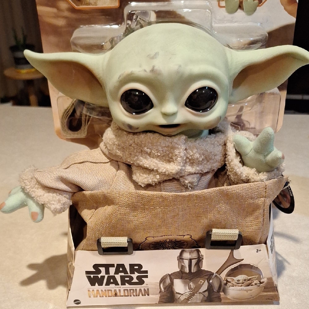 Star Wars The Mandalorian Green and Beige Grogu Plush